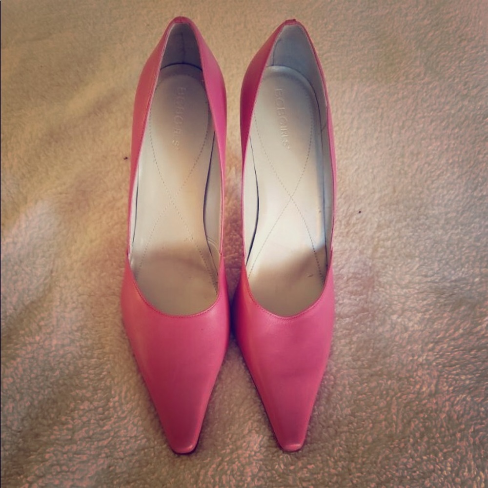 Beautiful like new pink heels